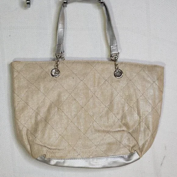 Ulta Beauty Linen Silver PVC Trimmed Poly Lined Quilted Snap Closure Tote Bag - Picture 8 of 16